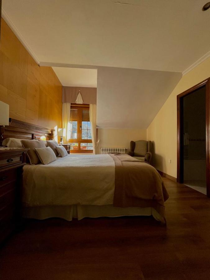 Hotel Rural El Torrejon Arenas De Cabrales Esterno foto