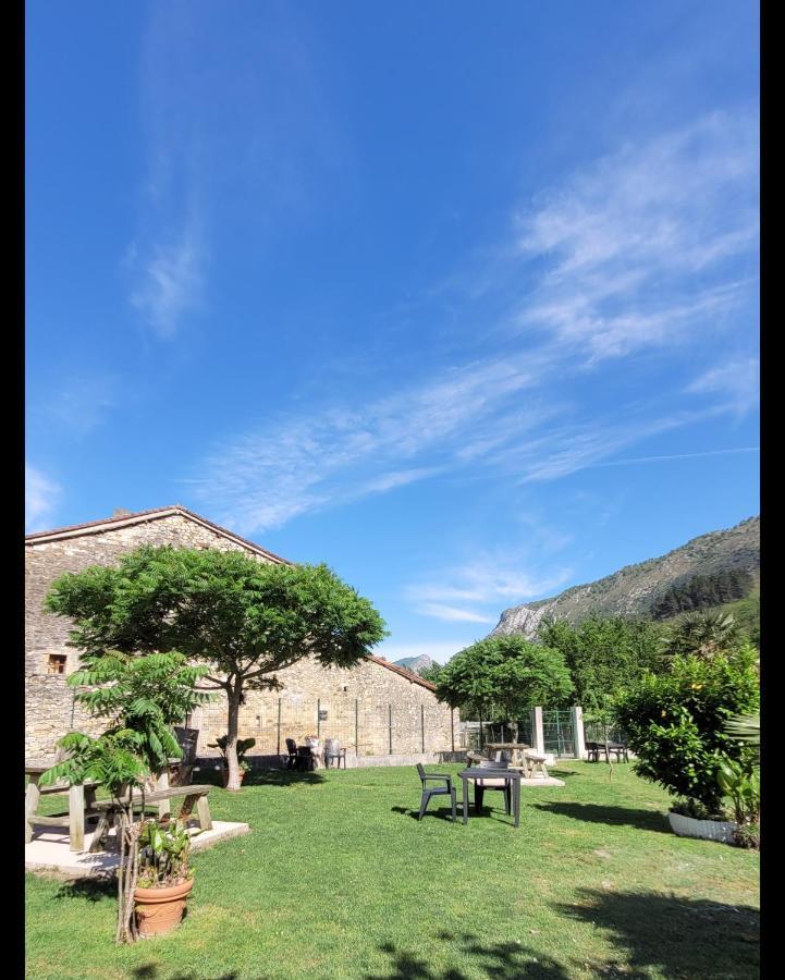 Hotel Rural El Torrejon Arenas De Cabrales Esterno foto